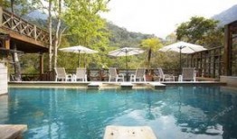 汤悦温泉爆料视频播放,揭秘视频背后的精彩瞬间